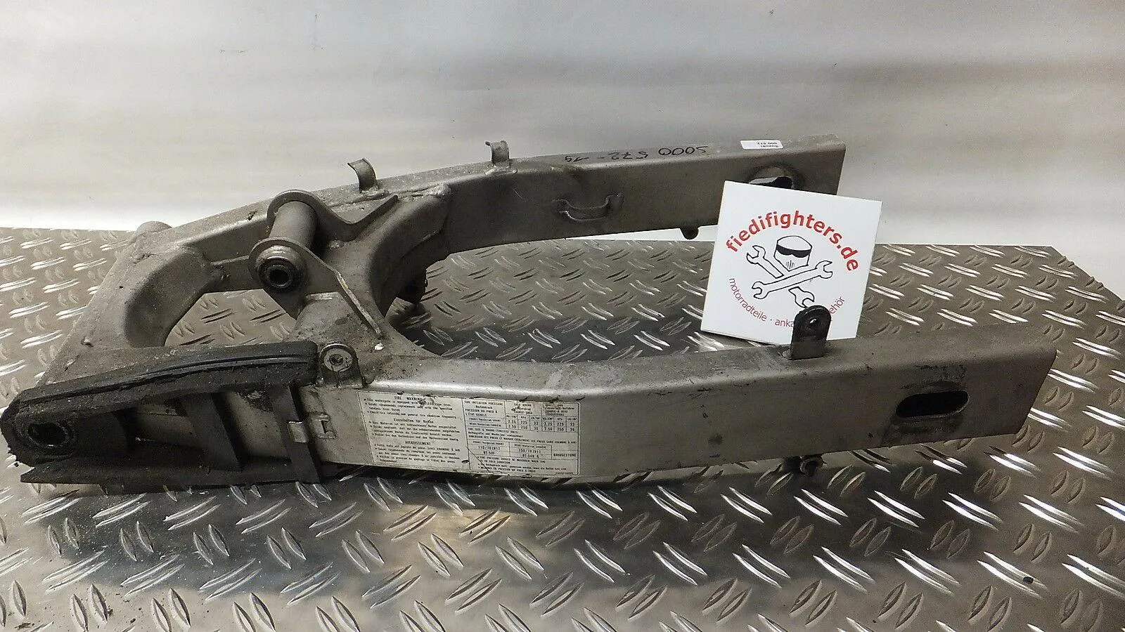 Schwinge Swingarm 58414km Suzuki Bandit GSF 600S GN77B