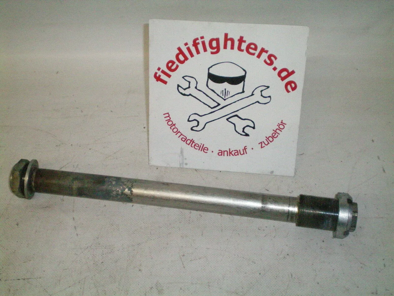 Schwingenachse Achse Schwinge Suzuki GSX-R 750 Srad GR7DB GSXR