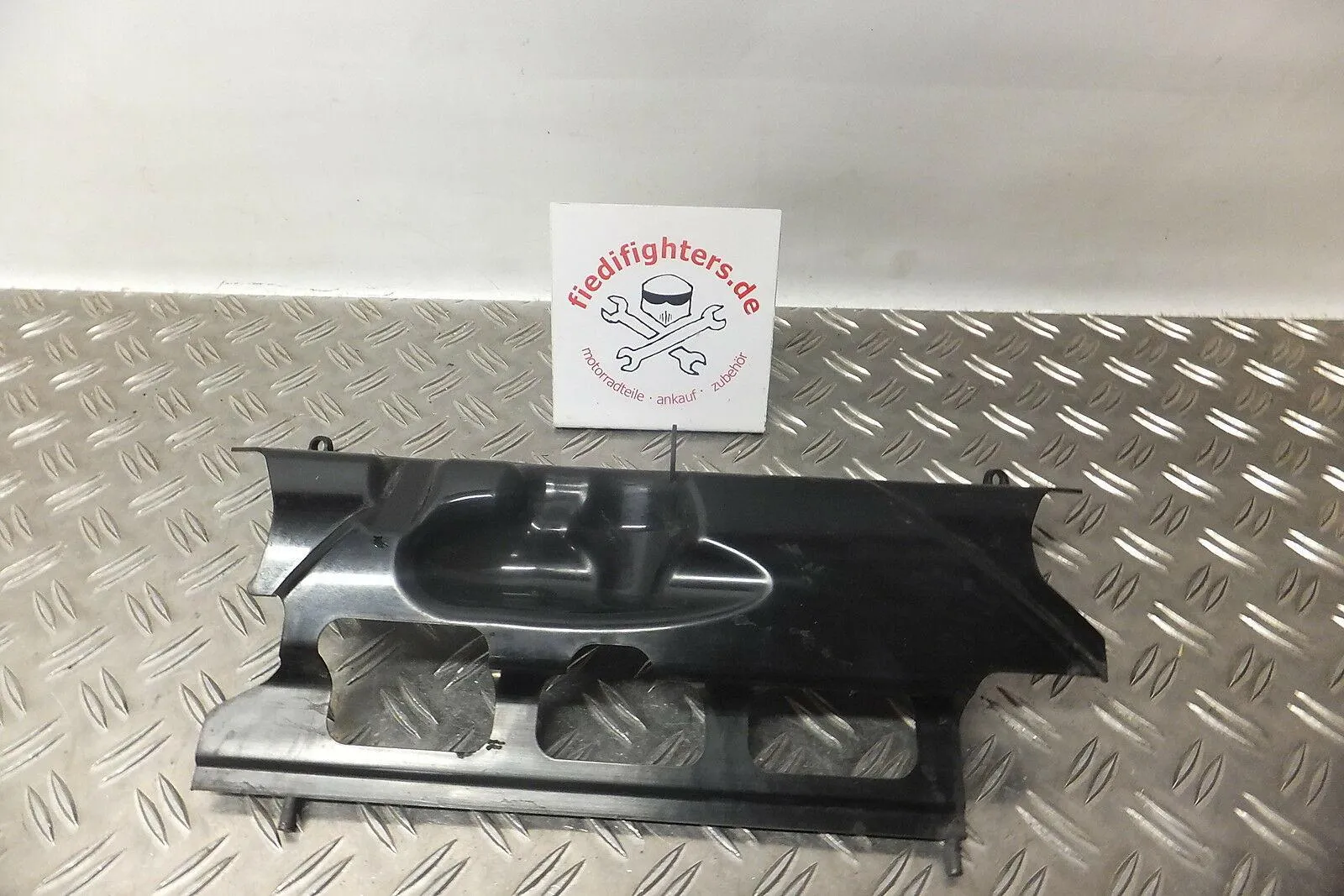 Verkleidung 17771-37H00 Abdeckung Kühler Suzuki K8 GSX-R600 WVCV 09/10 11105km