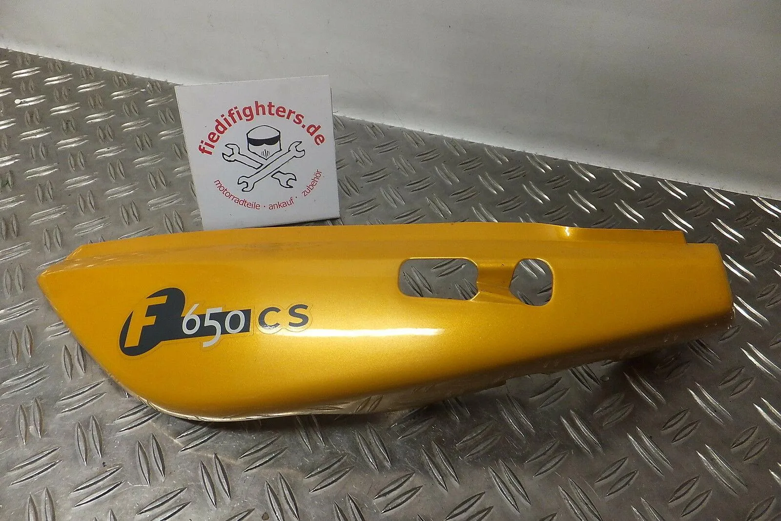 Heckverkleidung links Heck Verkleidung links BMW F 650 CS Ez.08/04 40957km