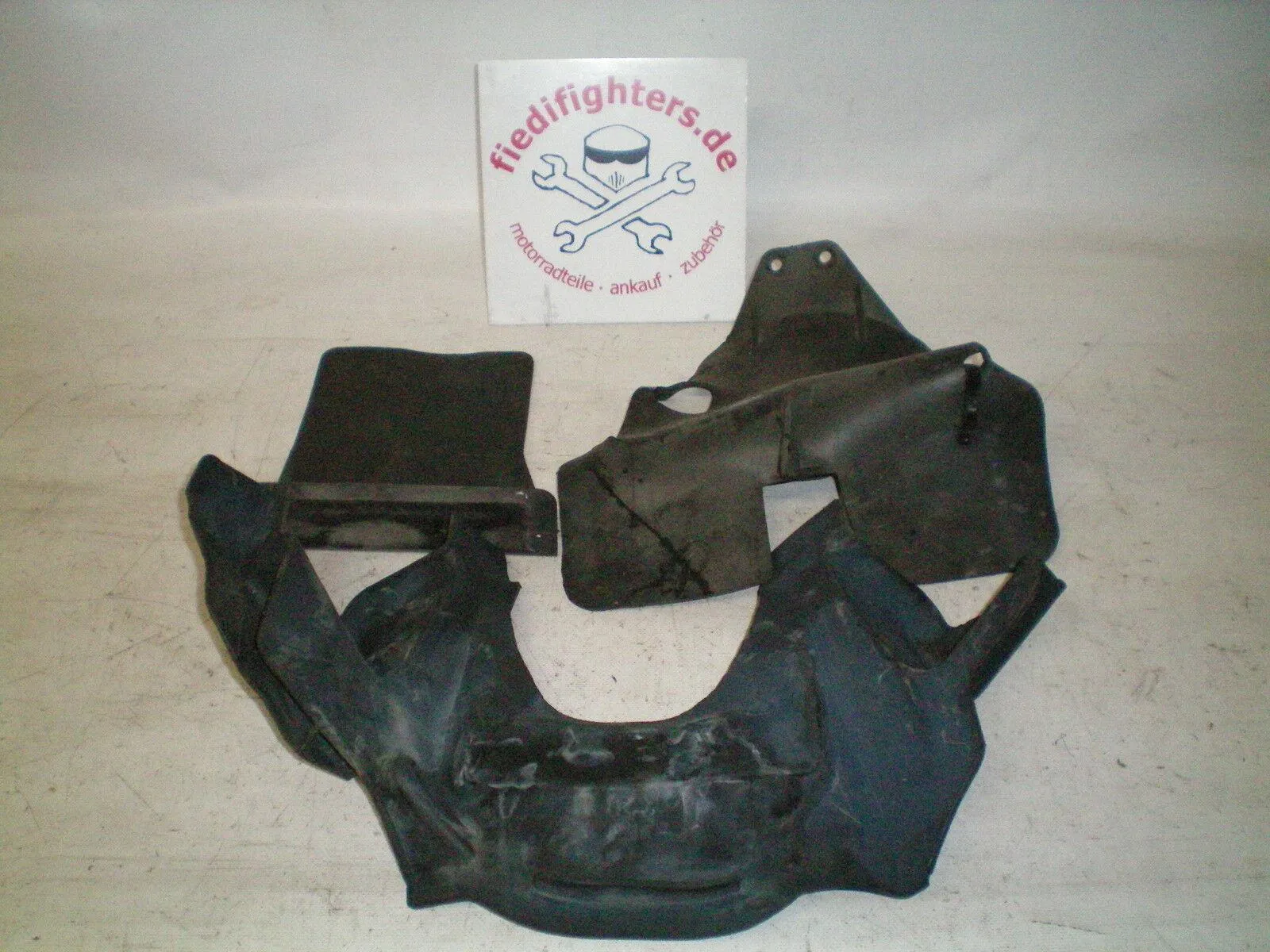 Spritzschutz Gummimatten Verkleidung 19300km Yamaha Fazer 600 FZS600 RJ02