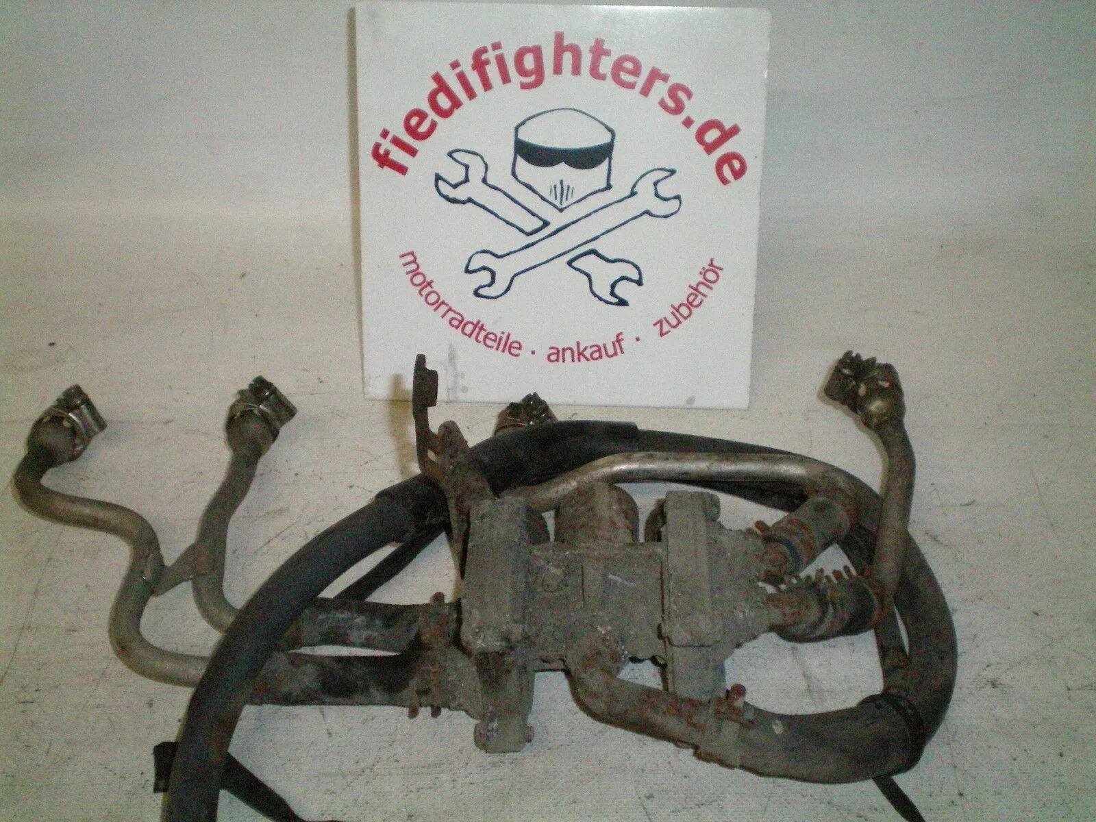 Abgasrückführung Motor Yamaha YZF-R1 RN09 R1