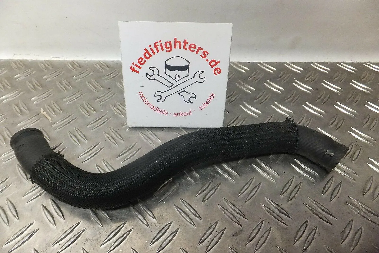 Kühlerschlauch mittel Schlauch Kühler Suzuki K8 GSX-R600 WVCV 09/10 11105km