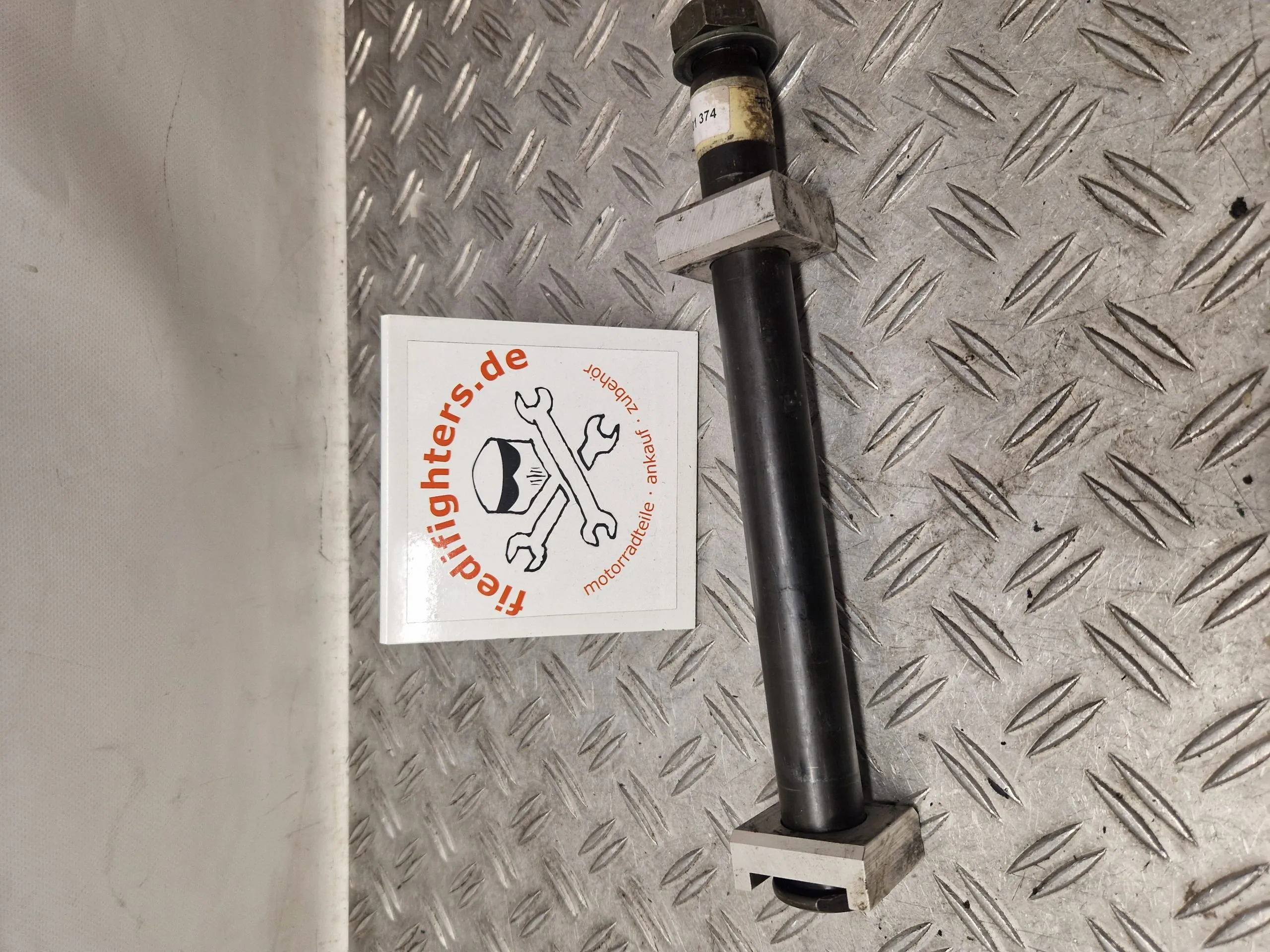 Achse Radachse Steckachse hinten Ø28mm 310m 17816km Yamaha YZF-R6 RJ 09 R 6 RJ09