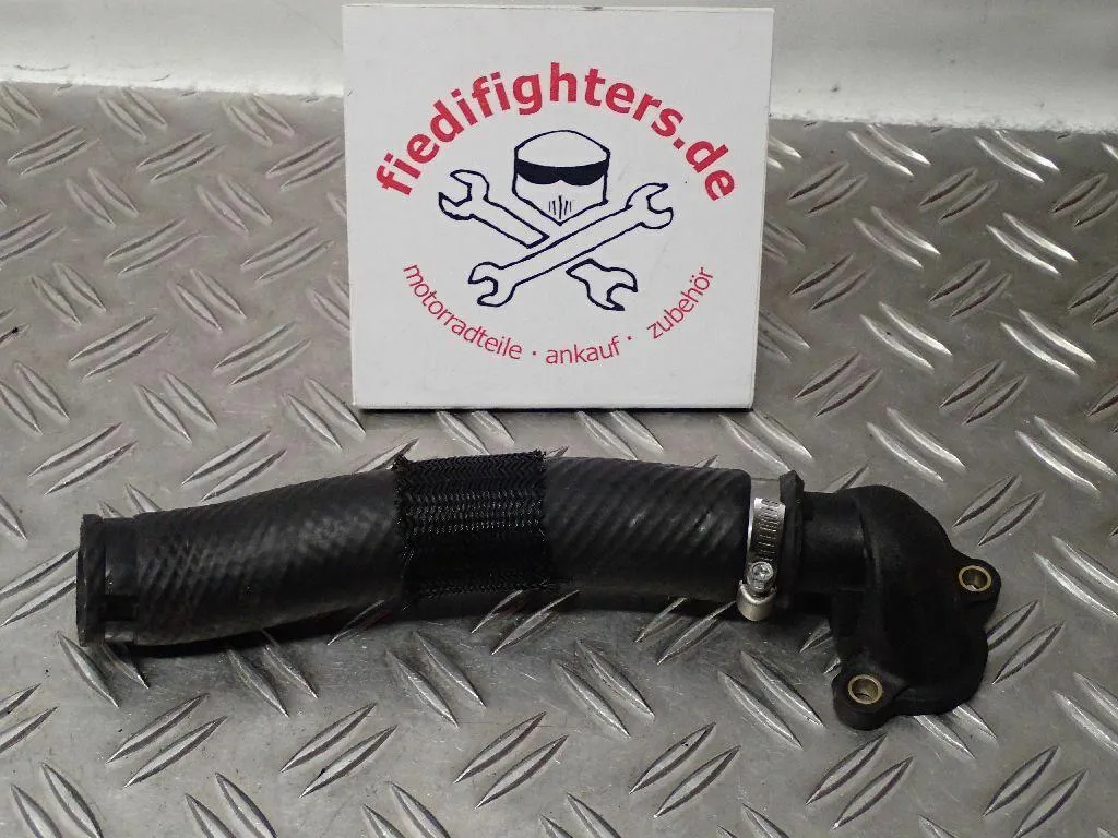 Kühlerschlauch mit Anschluß Kühler Suzuki GSX-R 1000 K1 WVBL EZ.02 57769km