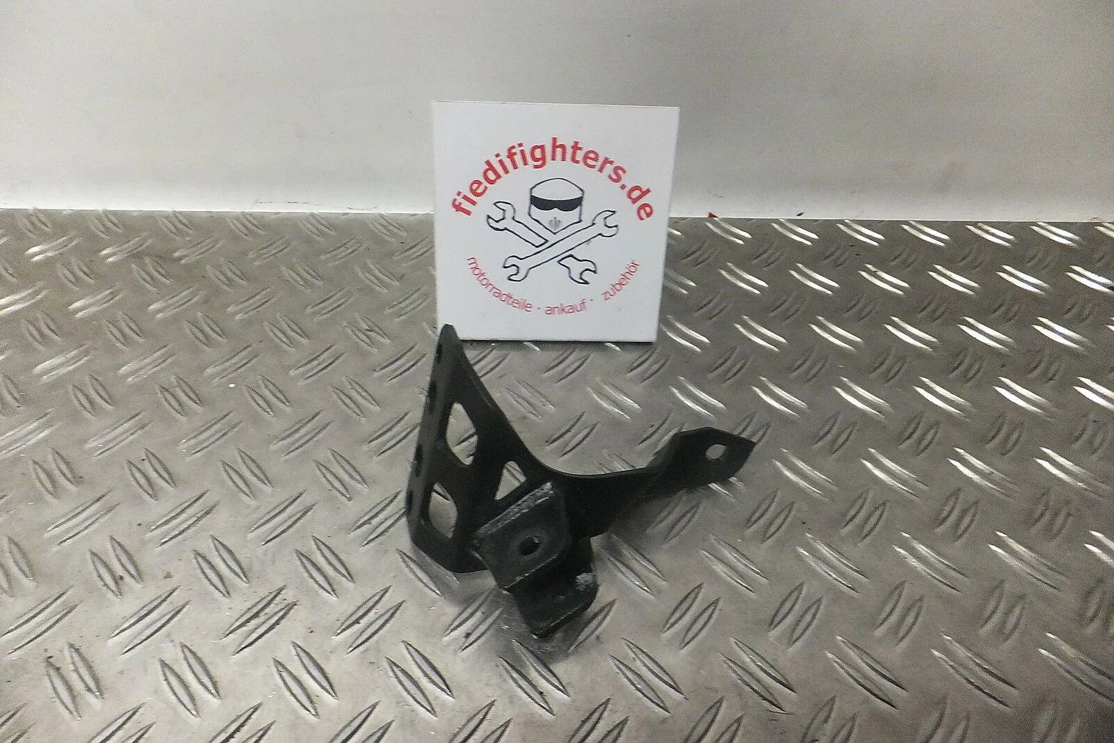 Fußraste Fußrastenanlage rechts vorne Raste BMW G 650 GS Sertao Ez04/12 14125km