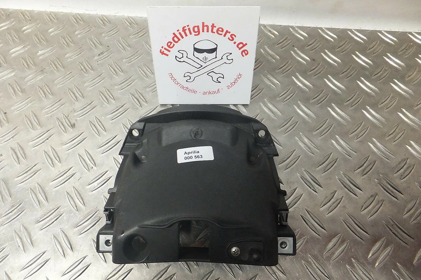 Verkleidung 851930 Abdeckung Aprilia Mana 850 RC 07.08 5831km 56kW