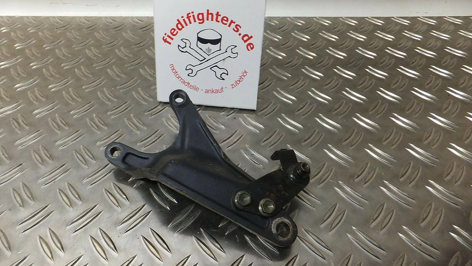 Motorhalter Halter Motor links Suzuki GSX-R 750 W EZ.95 GR7BB 35170km