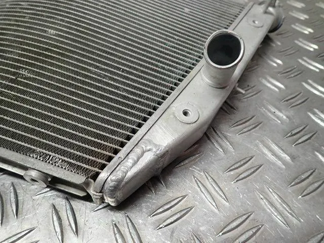 Kühler Wasserkühler Radiator Suzuki GSX-R K6 WVB6 EZ.05 14416km