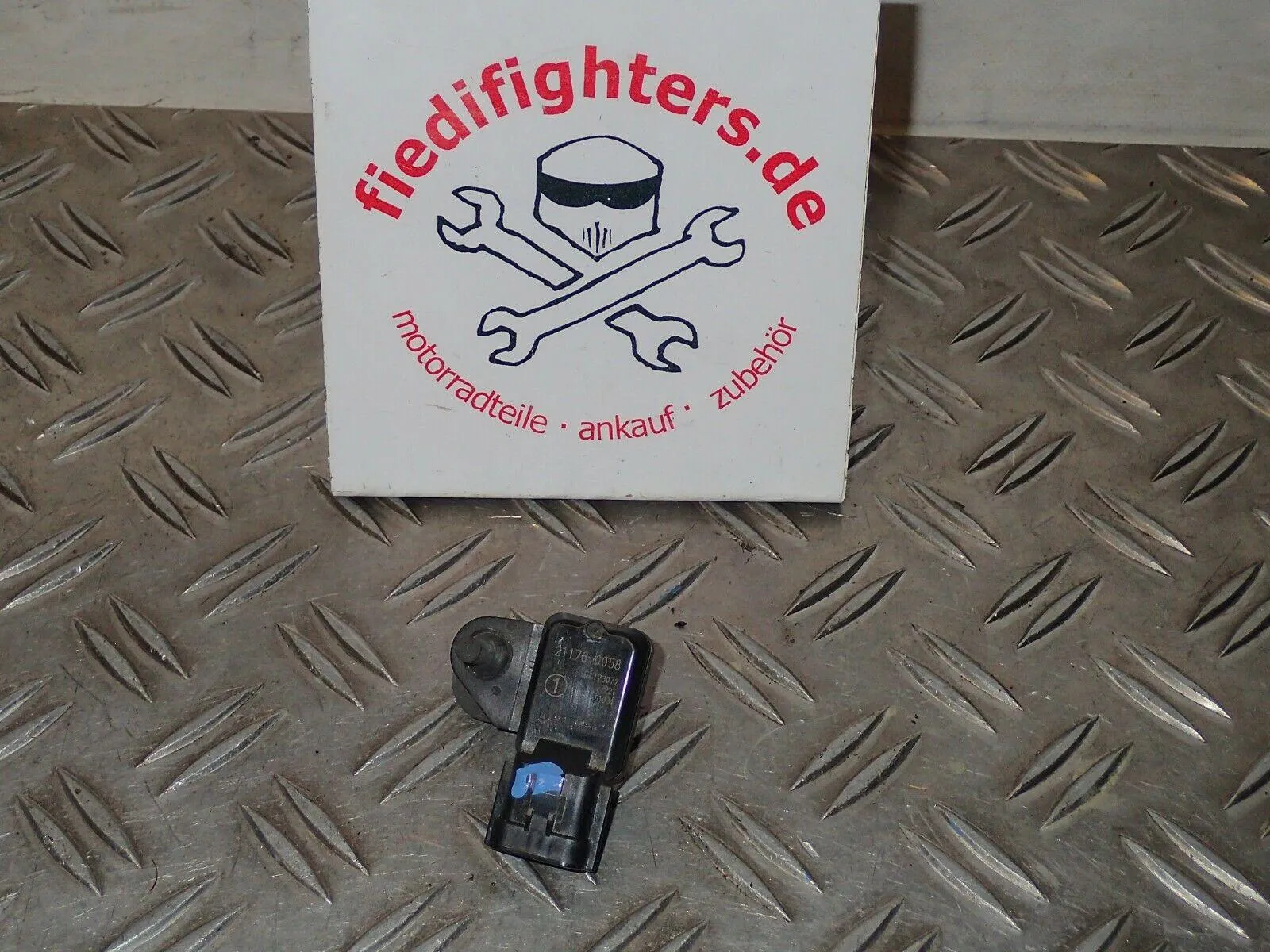 Unterdruck Steuerventil Ventil 21176-0058 Kawasaki Z750 ABS ZR750L Ez.07 29933km