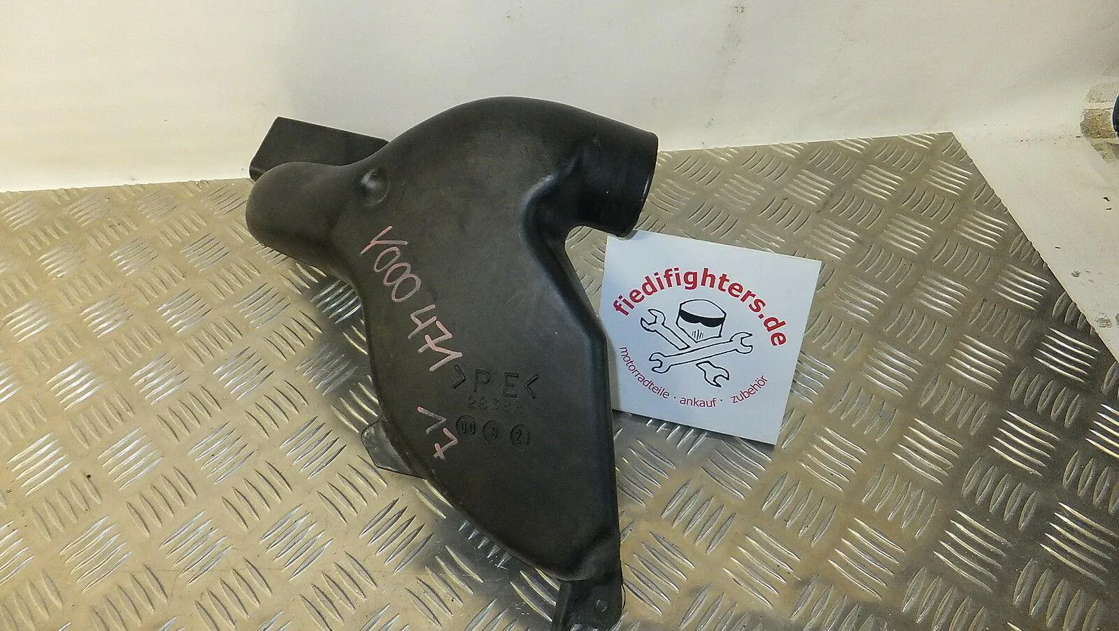 Airbox Ram Air Lufteinlasskanal links Yamaha R6 YZF RJ03 99-02