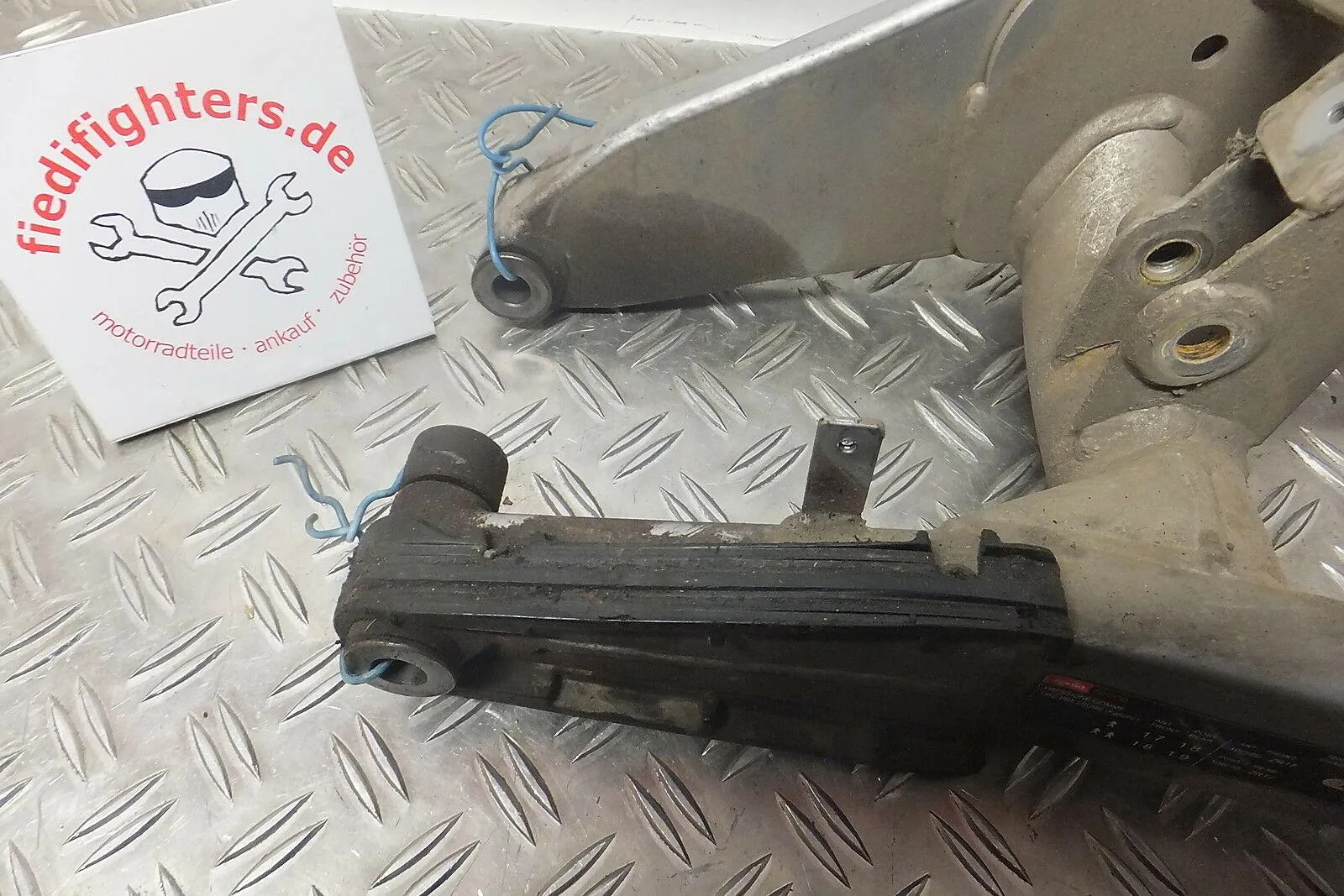 Schwinge Hinterradschwinge Swingarm Aprilia RS 4 125 TW Ez.2012 ca.12300km