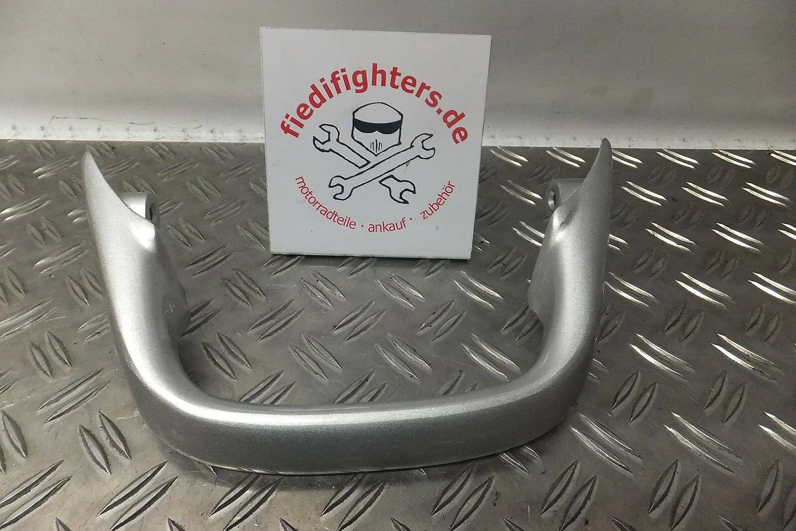 Soziusgriff Bügel Haltegriff Sozius 980km Suzuki GSF1200K3 BanditN WVA9 Ez.05