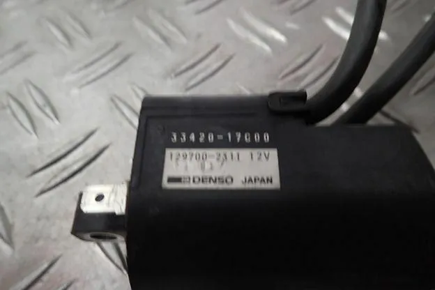 Zündspule 2/3 Zündung Ignition Suzuki GSX-R1100 GV73C BJ.92 41980km