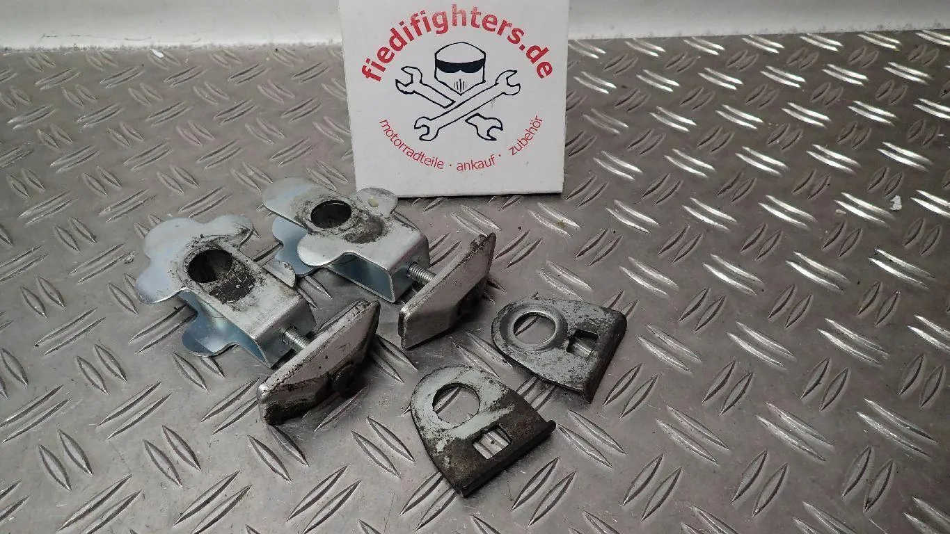 Kettenspanner Kette Schwinge Achse Suzuki Bandit 600 GSF600S WVA8 Ez.00 31296km