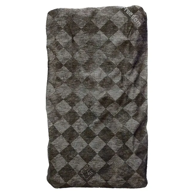 Holy Freedom Bullit Dark Merinos Wintertunnel