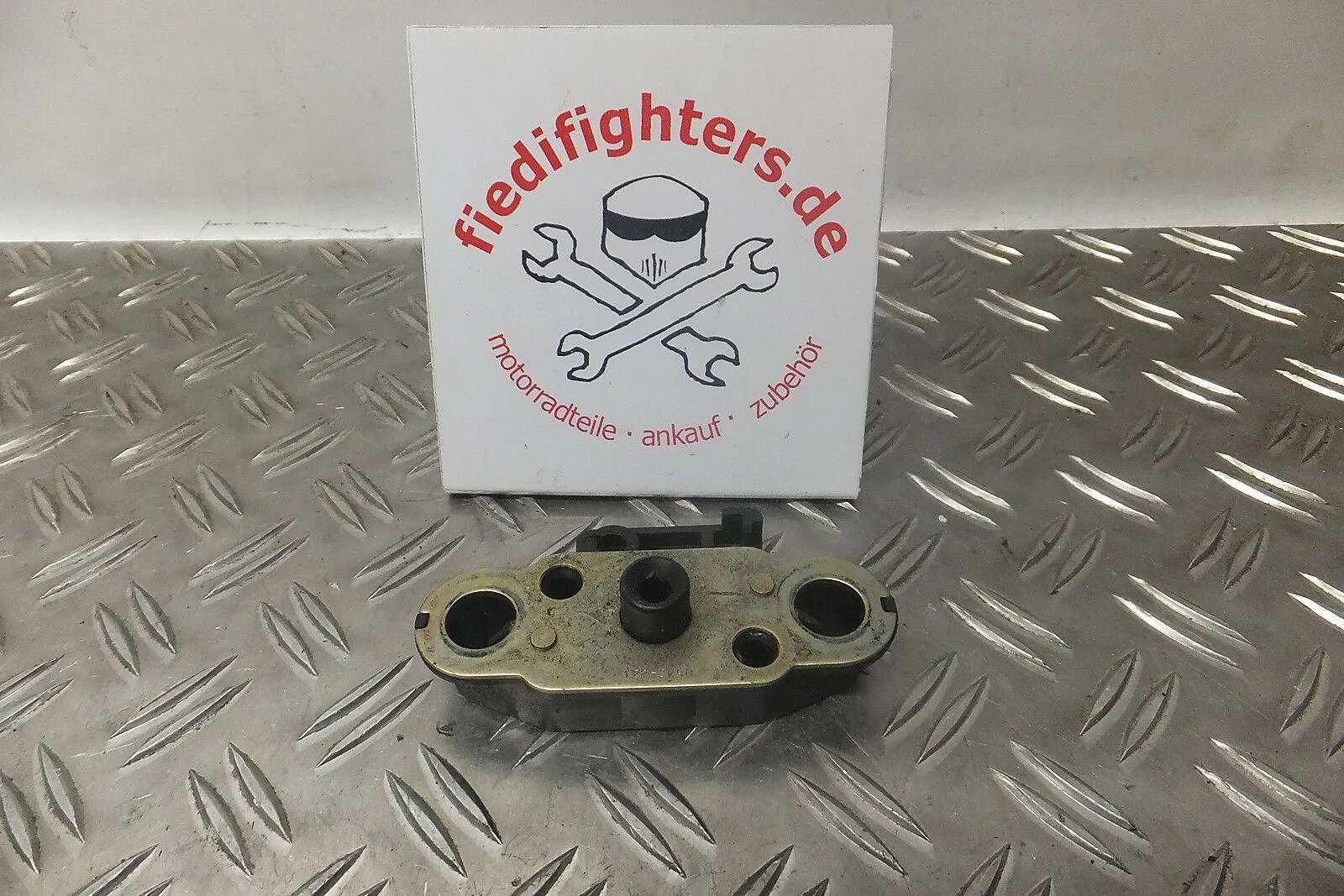 Sitz Riegel Sitzbankriegel Verriegelung Sitz Seat 9980km Suzuki GSX600F AJ Ez.00