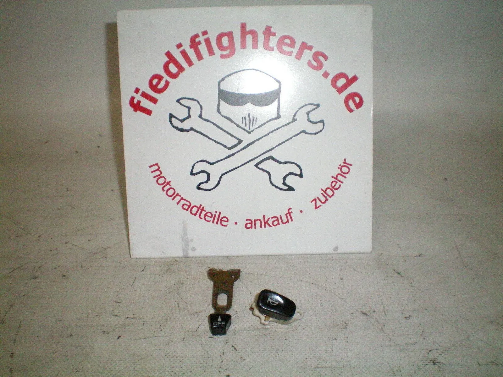 Lenkerschalter links Schalter 10210km Yamaha YZF-R1 RN19 R1