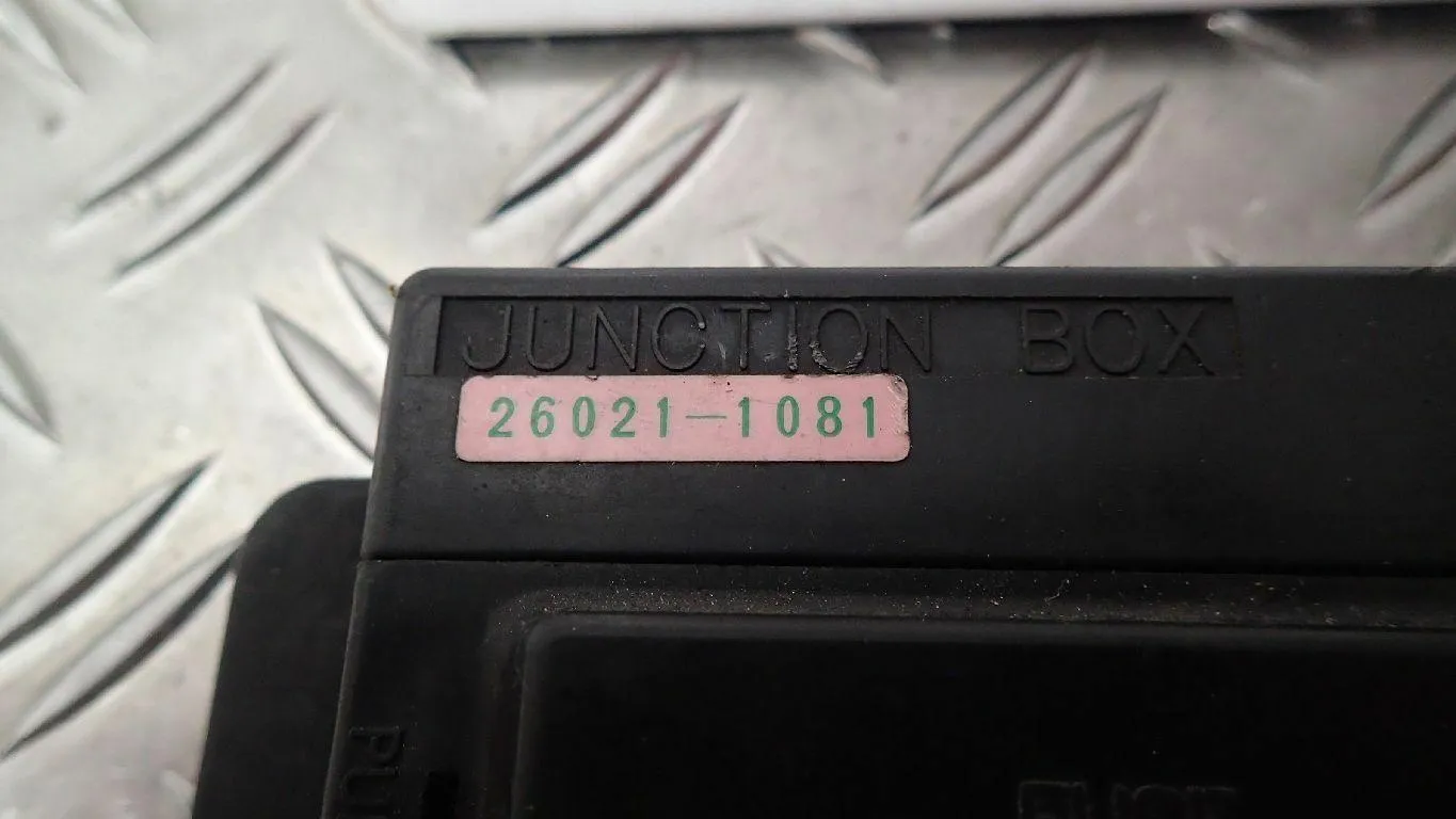 Sicherungsbox Sicherungen Kasten Kawasaki ZZ-R 1100 ZXT10C EZ.91 31016km