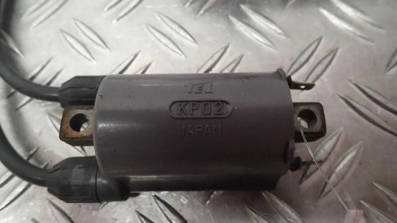 Zündspule 2/3 Zündung Ignition Kawasaki ZZ-R 1100 ZXT10C EZ.91 31016km