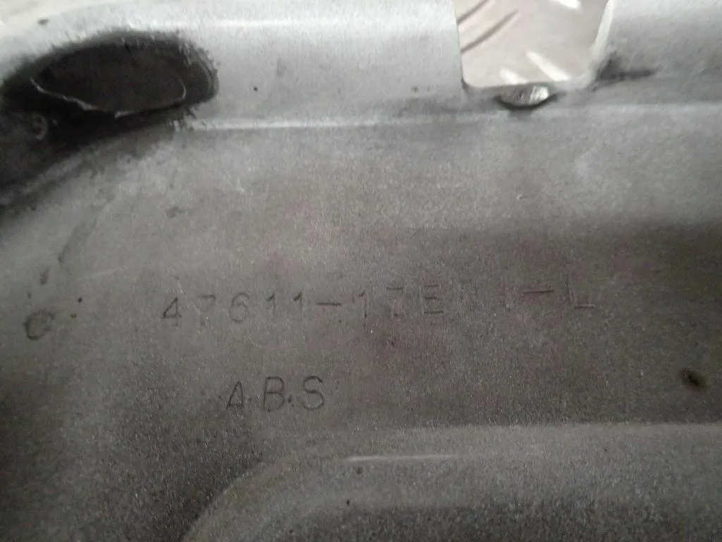 Rahmenverkleidung links Verkleidung Suzuki GSX-R1100W GU75C Gimbel BJ.96 57327km