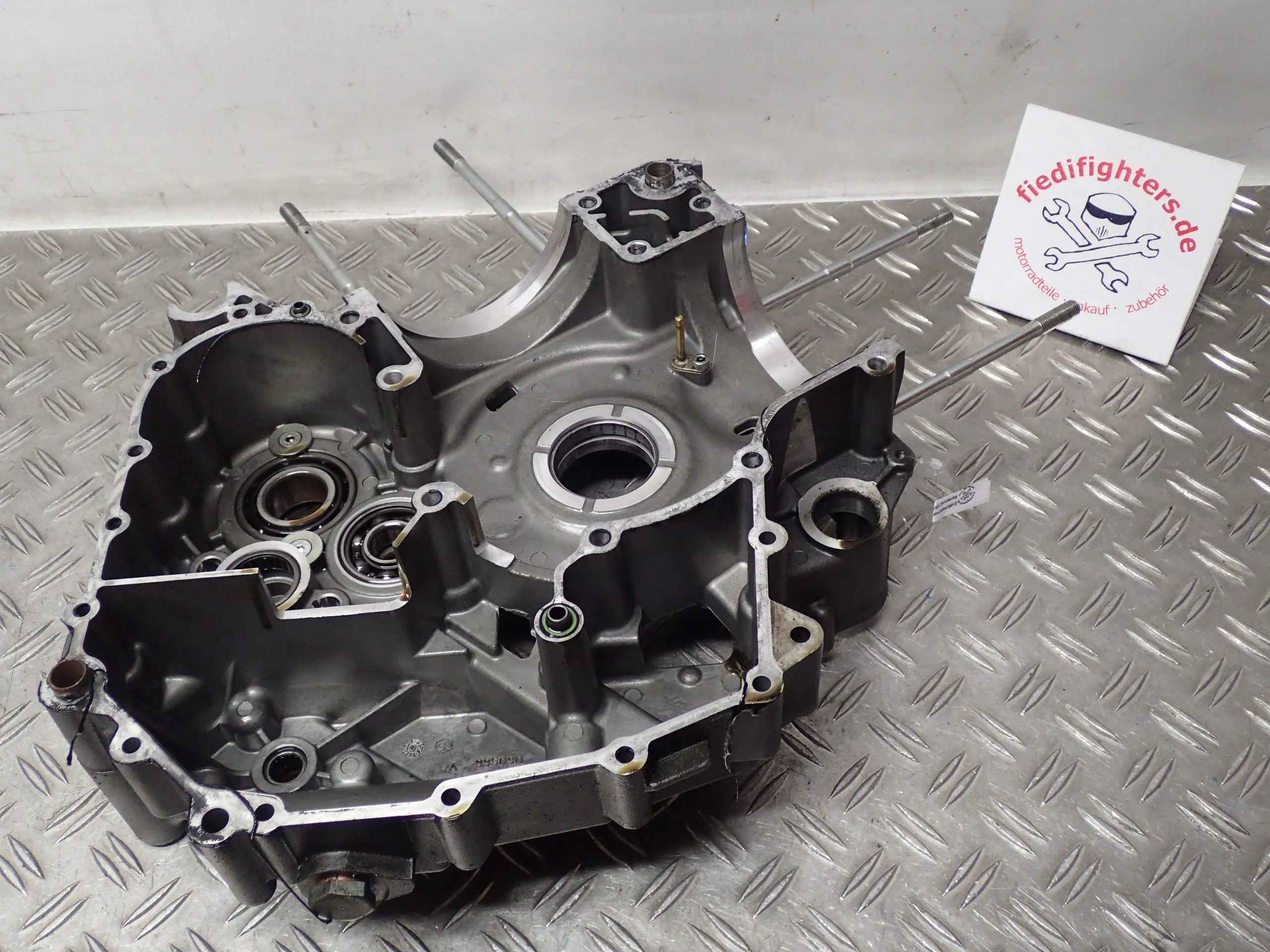 Halbschale Schwungrad komplett Motorgehäuse Aprilia Dorsoduro 1200 TV BJ.13 21077km