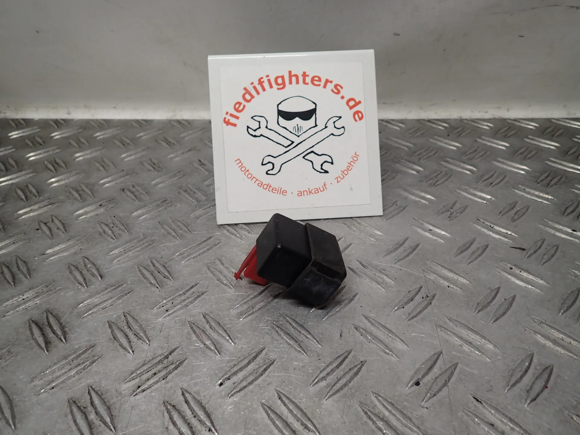 Benzinpumpenrelais Benzinpumpe Kawasaki ZX6R ZX600G BJ. 98/99 34600km 270021065