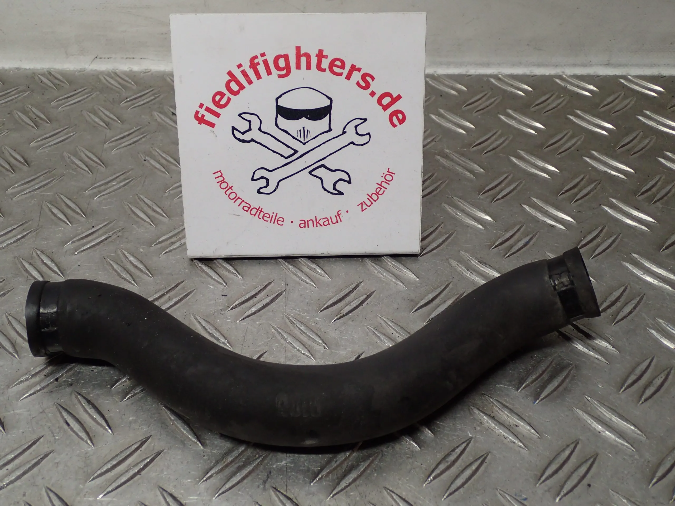 Schlauch Kühlung Suzuki SV650 AV Bj.99 38063km