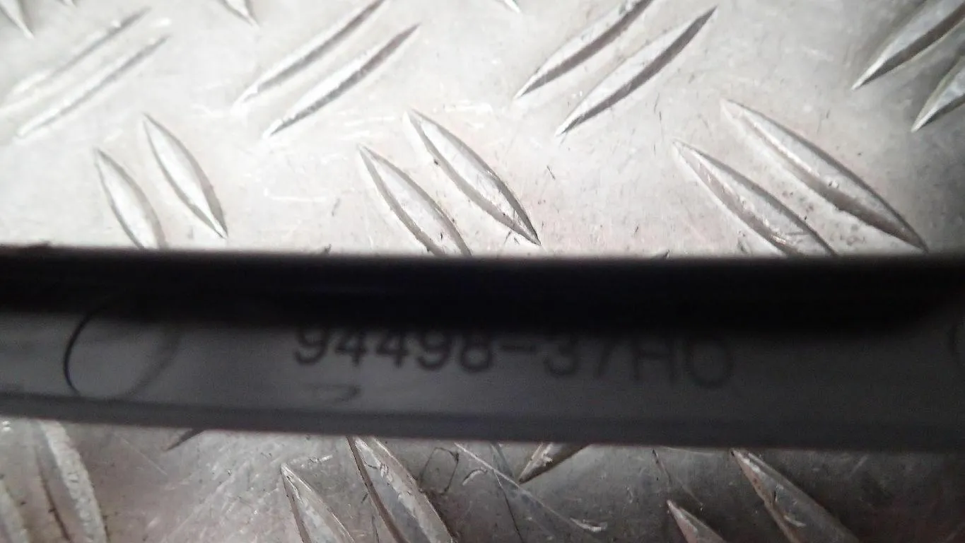 Bugverkleidung mitte Verkleidung Bug Suzuki GSX-R 600 K8 K9 BJ.08-10