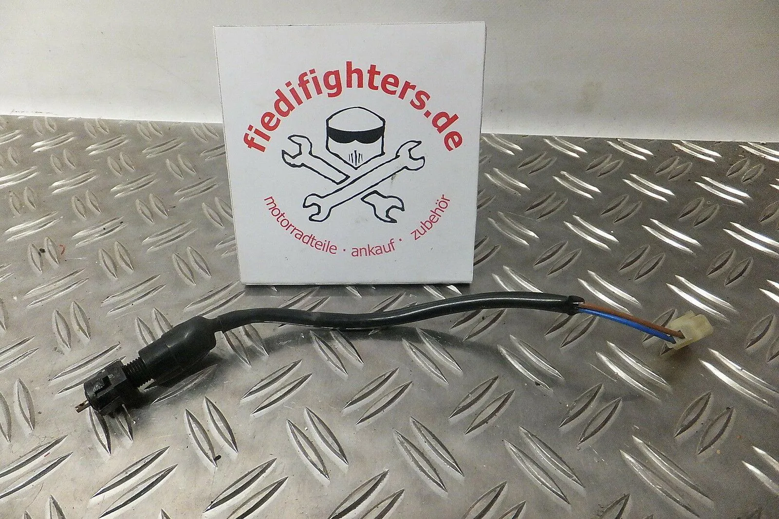 Bremslichtschalter Bremse Schalter 14269km Kawasaki ZX-9R Ninja ZX900E EZ.02