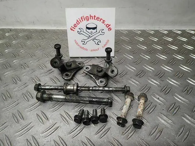 Motor Motorhalter Halter Schrauben Suzuki GSX 1100F GV72B Ez.92 31503km