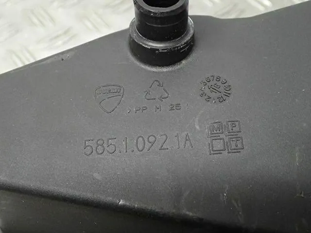 Airbox Luftfilterkasten 585.1.092.1A Ducati Multistrada 1200S Bj.16 26200km
