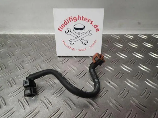Benzinschlauch Krafstoffleitung Benzin Yamaha YZF R1 RN12 BJ.05 34666km