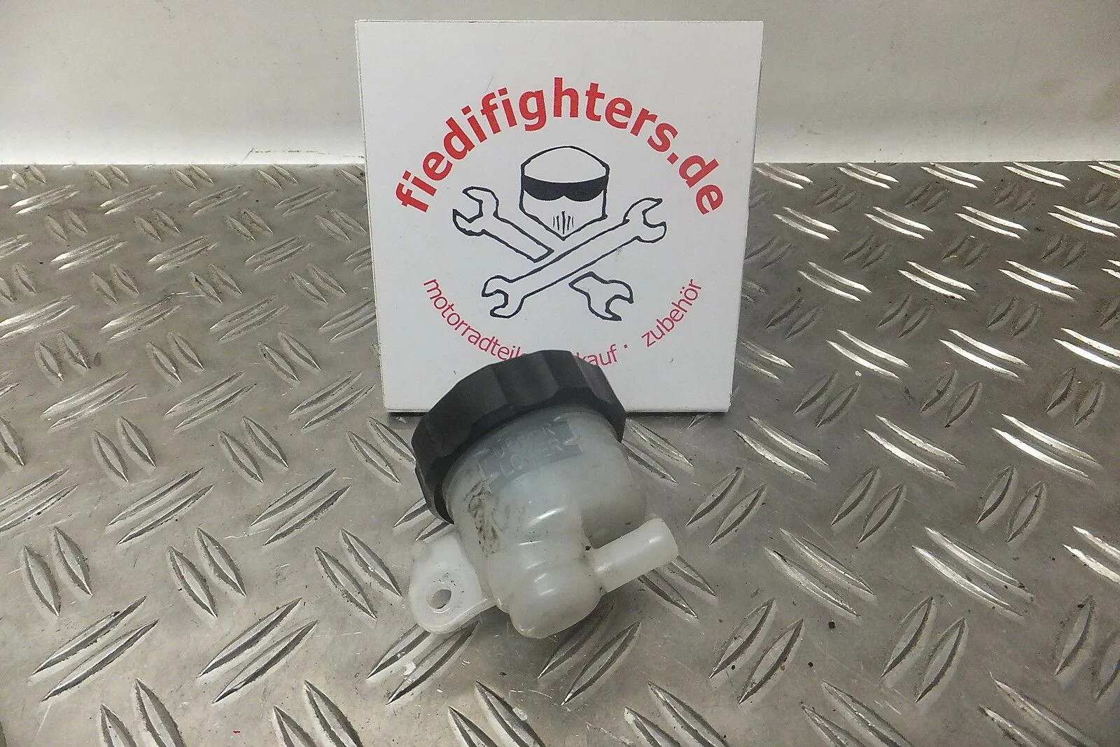 Bremsflüssigkeitsbehälter Bremse Behälter hinten 9980km Suzuki GSX600F AJ Ez.00