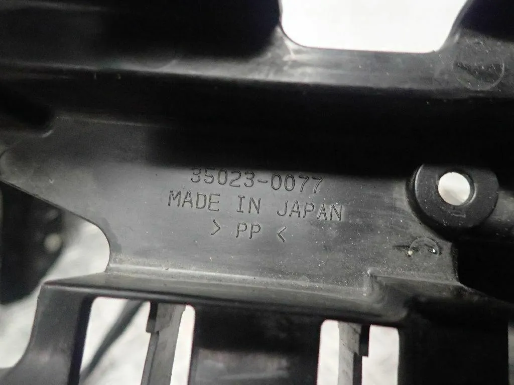 Verkleidung Batteriekasten Batteriefach Kawasaki ER-6N ER650A EZ.08 17175km