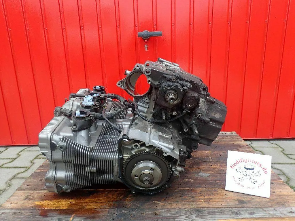 Motor ohne Anbauteile Motorblock Engine Suzuki GSF600S WVA8 BJ.99 48483km