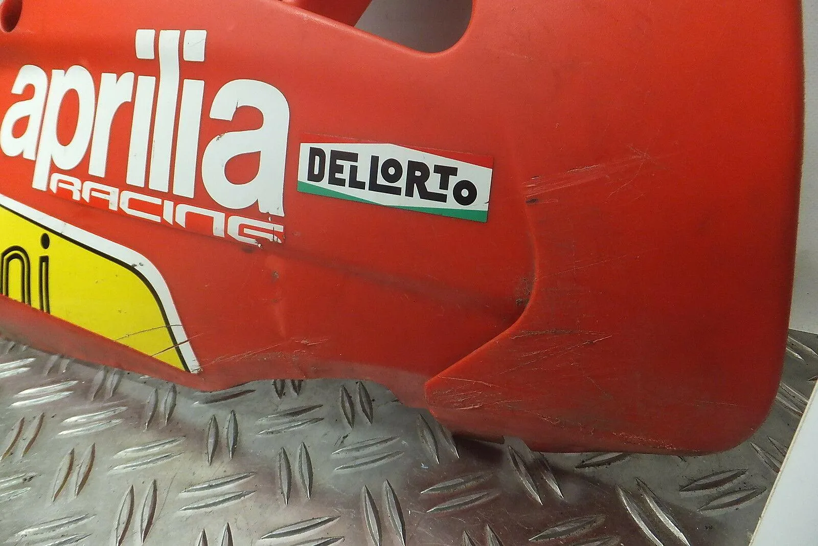 Seitenverkleidung vorne rechts Bugverkleidung Aprilia RS 4 125 TW Ez.12 12300km