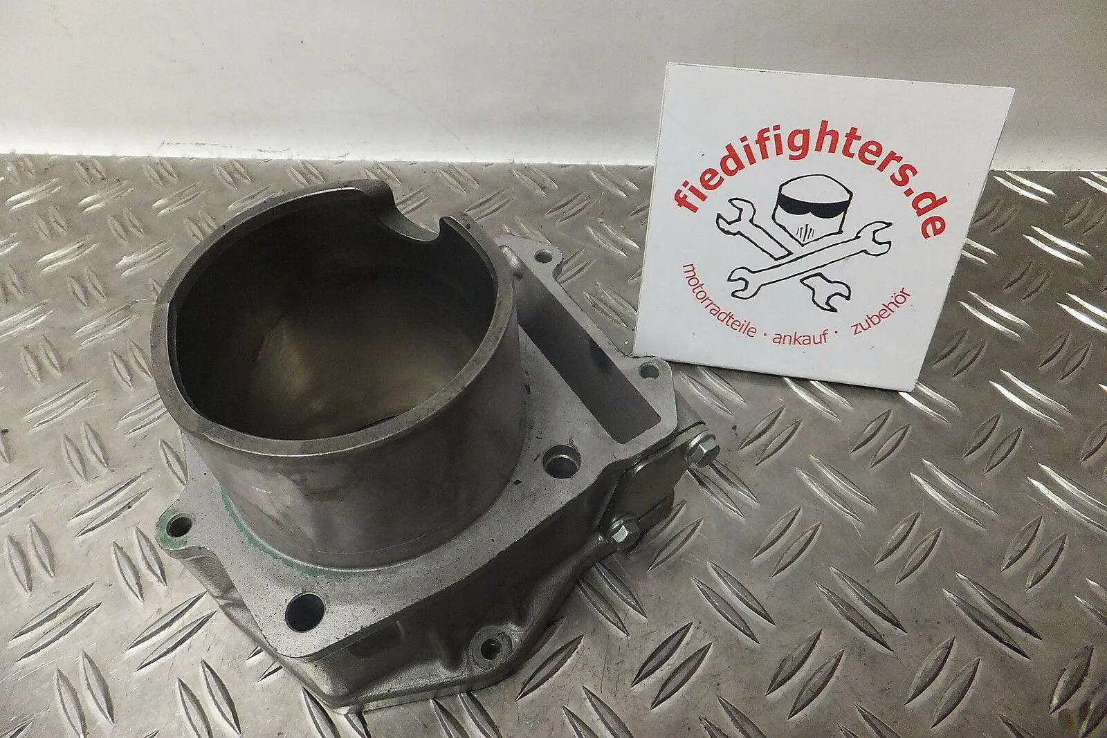 Zylinder hinten Zylinder Fuß Aprilia Mana 850 RC 07.08 5831km 56kW