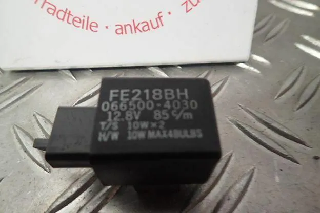 Blinkerrelai FE218BH Relai Blinker Kawasakai Z1000 ABS ZRT00F BJ.15 11489km