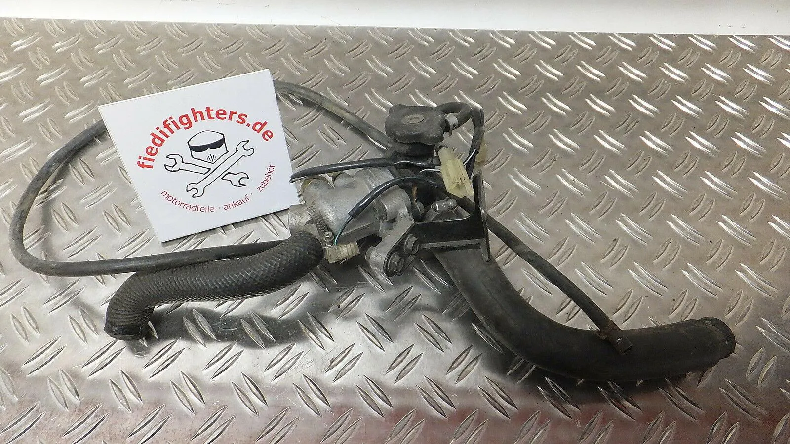 Thermostatgehäuse Thermostat Geber Motor Suzuki GSX-R 750 W EZ.95 GR7BB 35170km