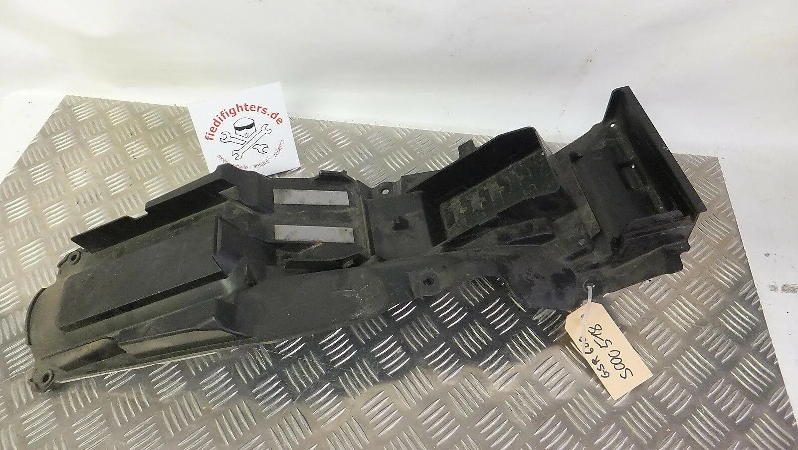 Verkleidung Heckunterverkleidung Heck Suzuki GSR600 GSR 600 WVB9