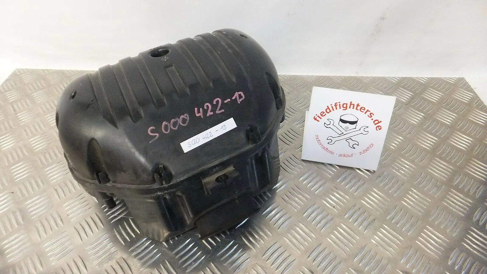 Airbox Luftfilterkasten Gehäuse 15603km Suzuki i GSR600 GSR 600 WVB9