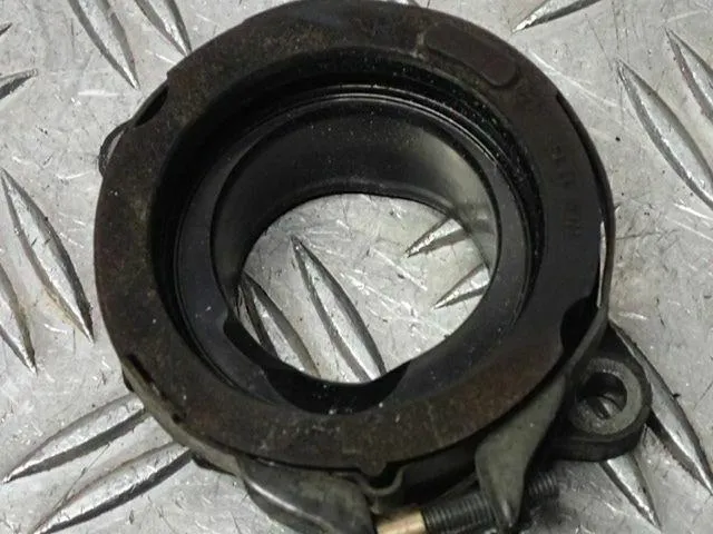 Ansaugstutzen Stutzen Einspritzanlage Yamaha FZ6S Fazer RJ07 EZ.05 27781km